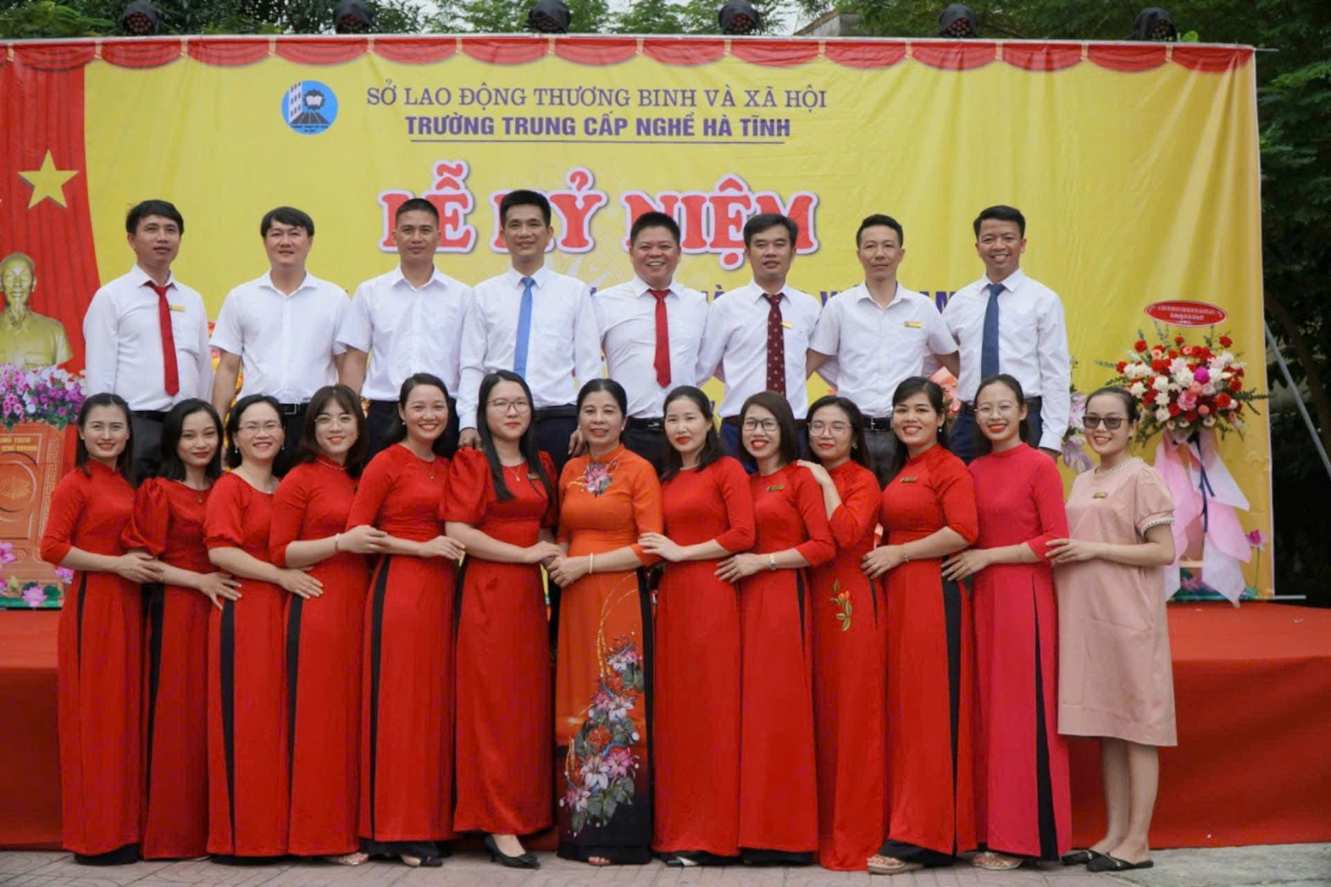 Khoa Ngoại ngữ - Tin học