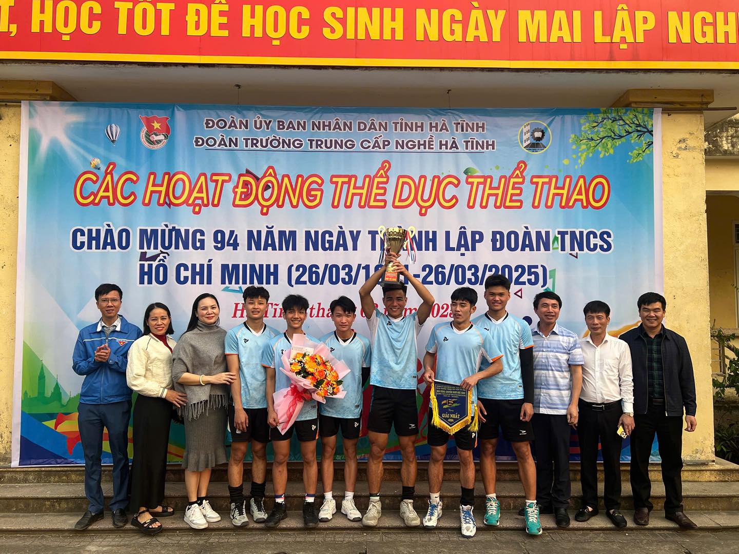 SÔI NỔI CÁC HOẠT ĐỘNG THÁNG THANH NIÊN TẠI TRƯỜNG TRUNG CẤP NGHỀ HÀ TĨNH: GẮN KẾT – NĂNG ĐỘNG – SÁNG TẠO